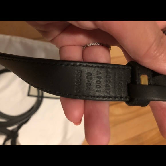 Gucci GG Small Gold and Black Belt - Picture 5 of 8